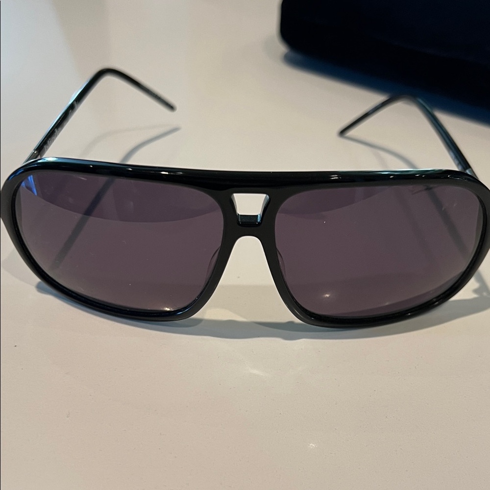 Men's Sunglasses with Black Frame and Purple Lenses